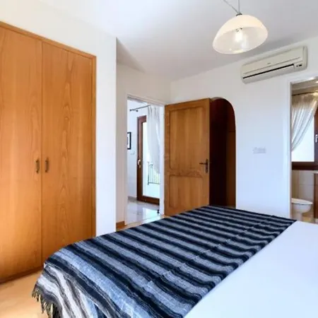“enjoy The Holiday Of A Lifetime While Staying In This Villa” Calantha Villa